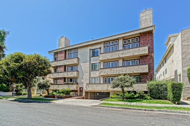 NICELY REMODELED, 2BR2.5BA, 1700 SQ FT CON... - NICELY REMODELED, 2BR2.5BA, 1700 SQ FT CON... House