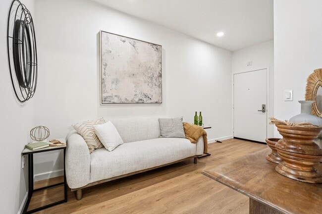 2BR, 1 BA - Living Room - Haven on Orange