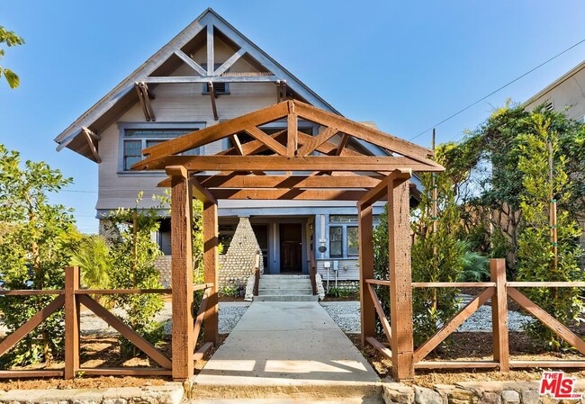 Photo - 1054 Maine Ave