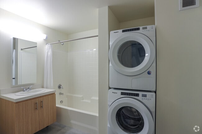 2BR, 2BA-1171 SF - Lumina Hollywood