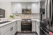 Photo - 950 N Kings Rd Unit 216