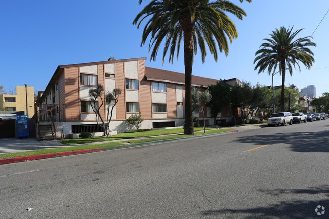 Photo - 457 W Lexington Dr