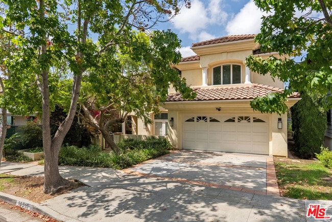 Photo - 10515 Oaklawn Rd House