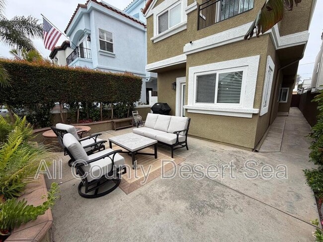 Photo - 621 8th St