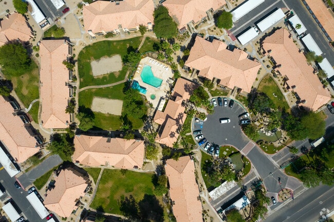 Photo - Desert Oasis Apartments