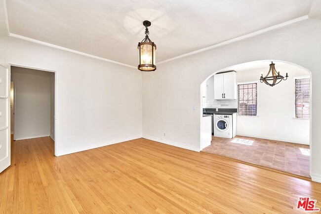 Photo - 918 S Stanley Ave