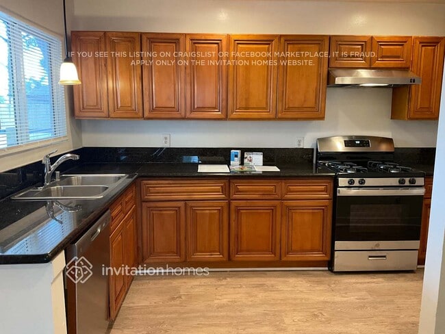 Photo - 7349 Cartwright Ave