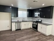 Photo - 5872 Towne Ave