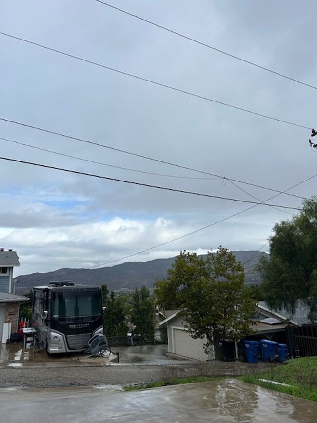 Photo - Beautiful Newly Renovated 1 Bedroom/1 Bathroom House