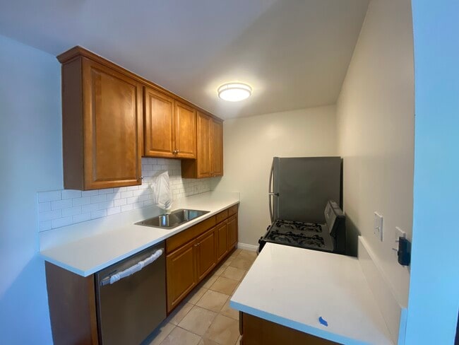 Photo - 1427 Centinela Ave Unit 2