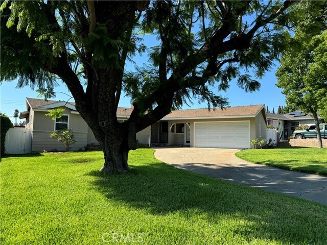 Photo - 12791 Elizabeth Way House