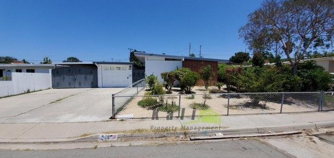 Building Photo - 941 Cuyamaca Ave