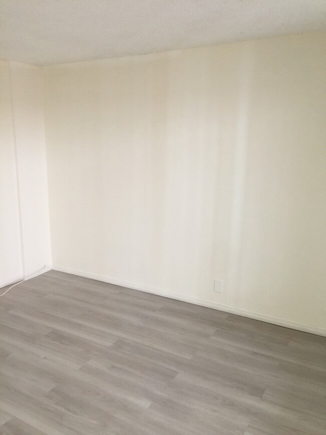 Photo - 519 N Francisca Ave Unit #1