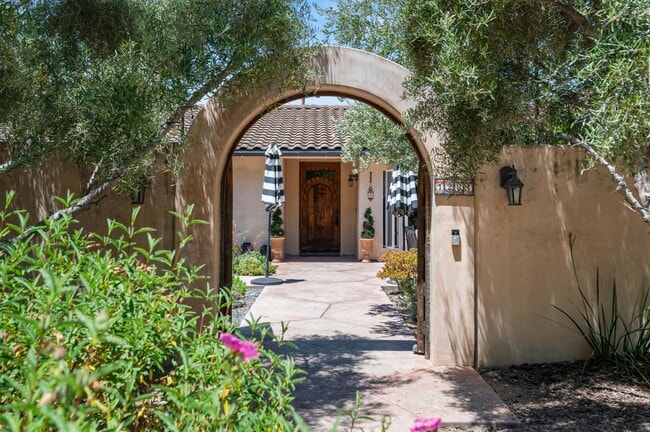 Photo - 1221 N Refugio Rd House