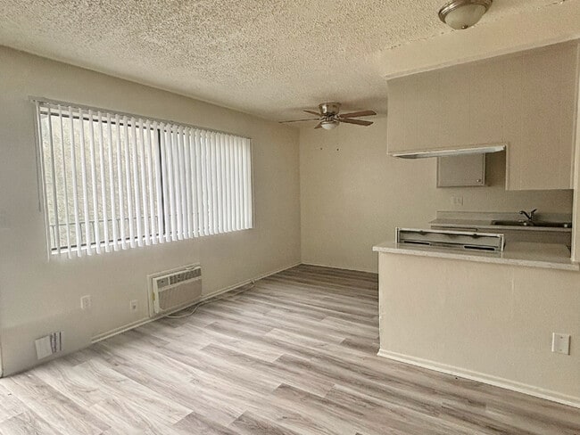 Photo - 216 Cypress Ave Unit G