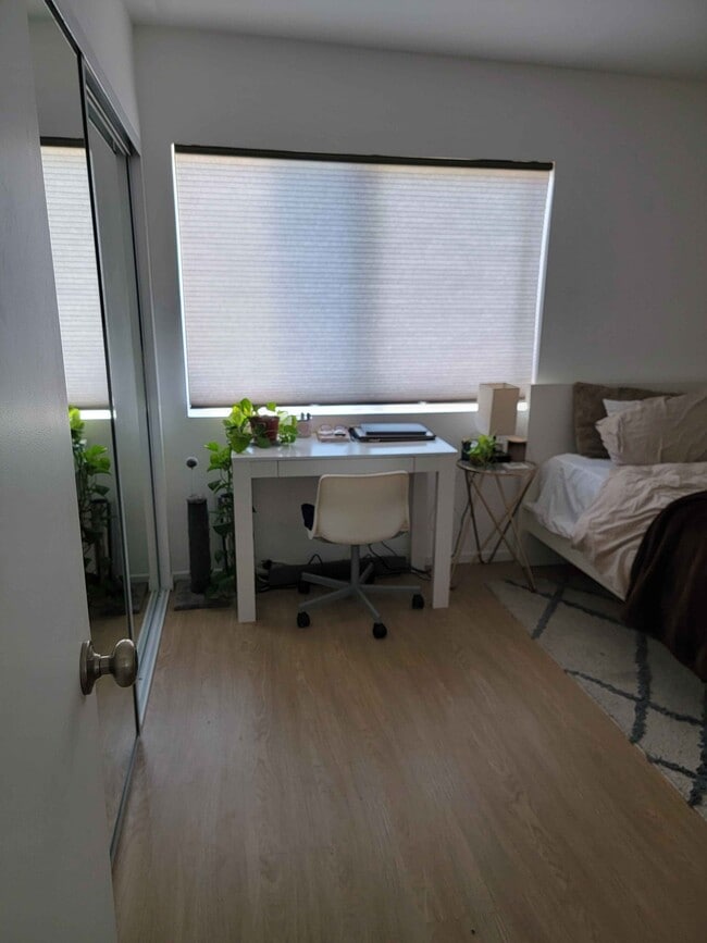 Photo - 12523 Culver Blvd Unit 1/2