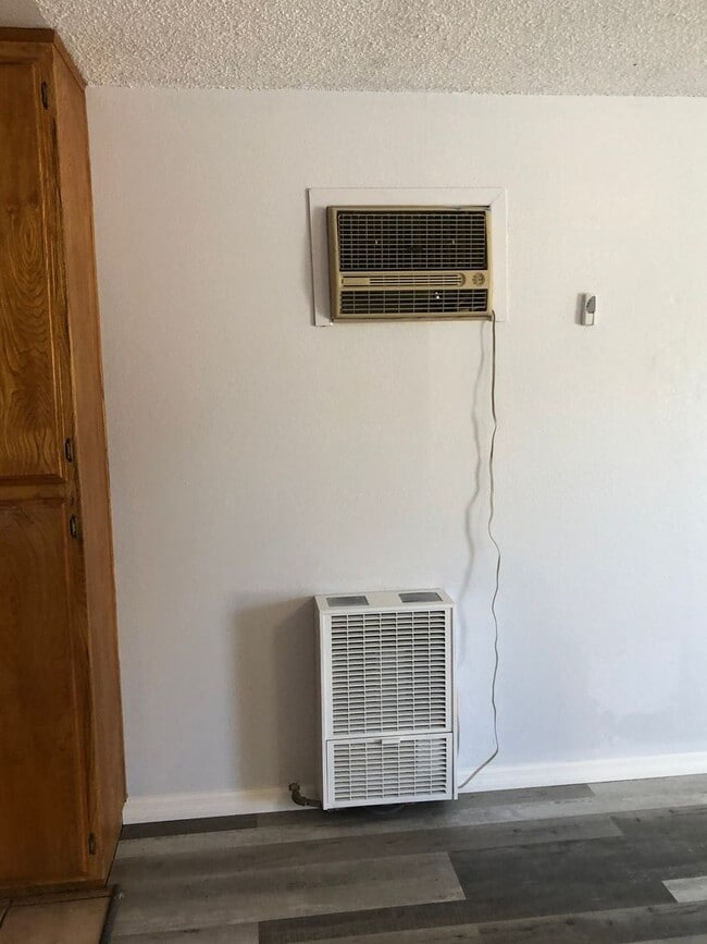 Photo - 27878 Apache Ave Unit B