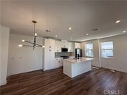 Photo - 1522 W Bushell St