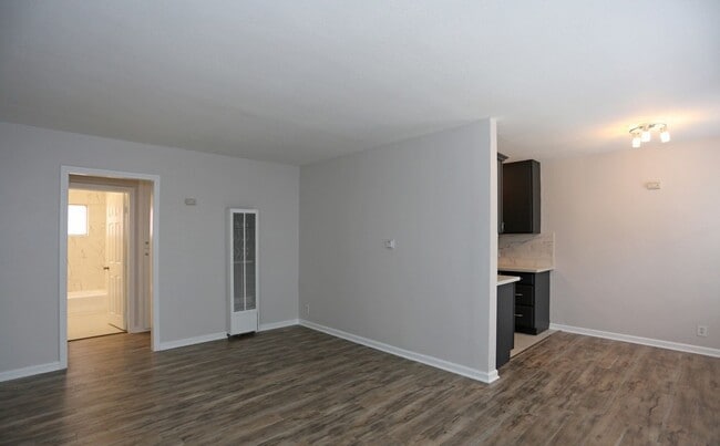 Photo - 10227 S 10th Ave Unit #3