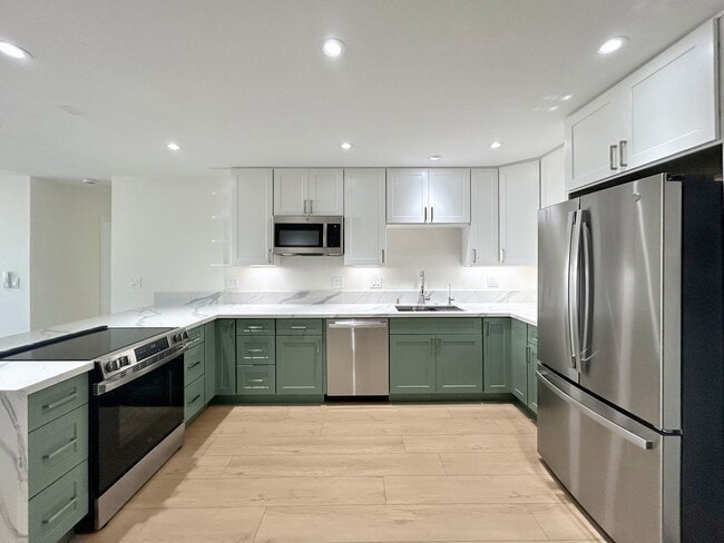 Photo - Beautiful 2BD/2BA Fully Remodeled w/ Reser...