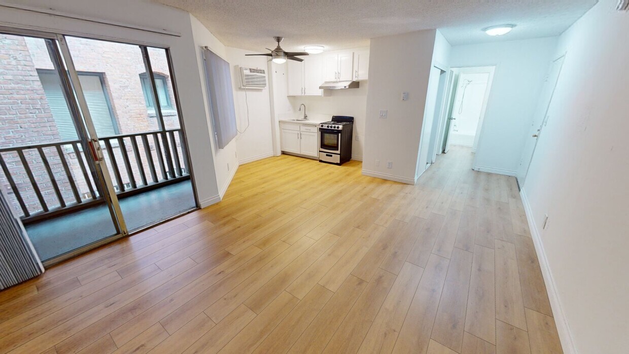 3D Tour - 5th Street Apartments- Luxurious Bedrooms ...
