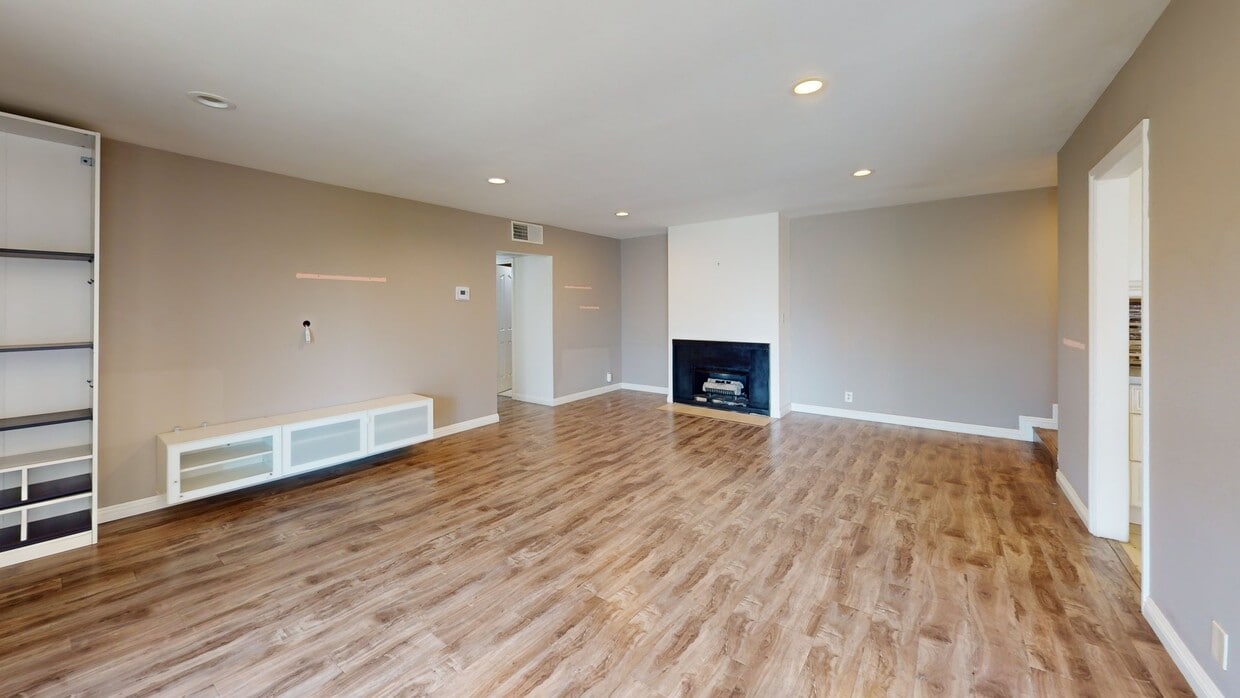 3D Tour - 65 Allen Ave Unit 309