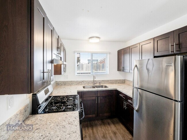 Photo - 4515 Bancroft St