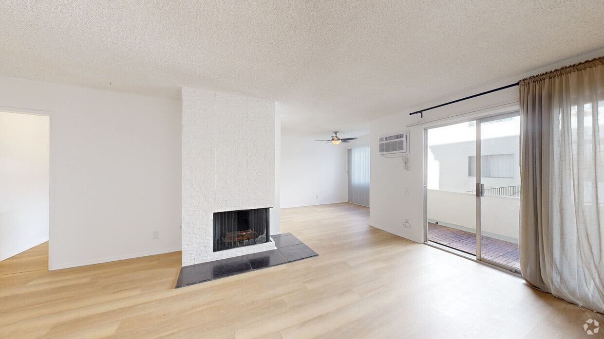 3D Tour - 11810 Mayfield Ave