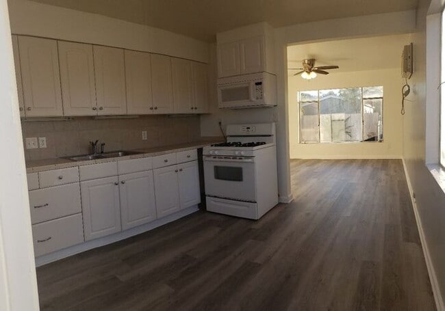 Photo - Charming cottage style home w/ huge private yard in La Mesa (4812)