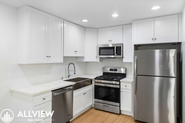 Photo - 16651 Tunstall Ln Unit 3