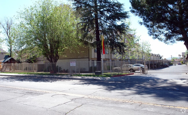 Park Place Townhomes - Park Place Townhomes