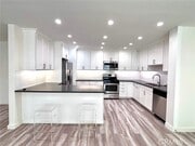 Photo - 300 Maryland St Unit 1