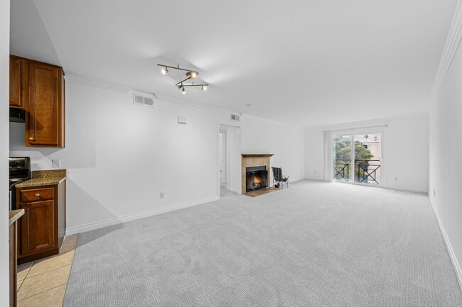 Photo - 1756 Essex St Unit 310