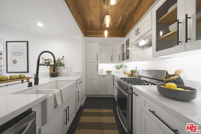 Photo - 2700 Cahuenga Blvd Unit 4121