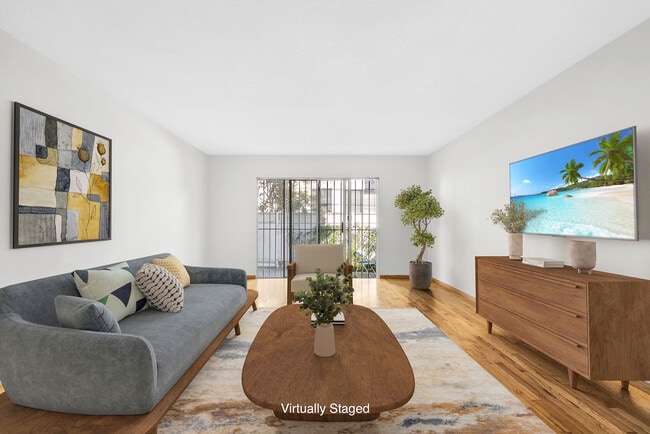 Building Photo - 824 S Shenandoah St Unit 2