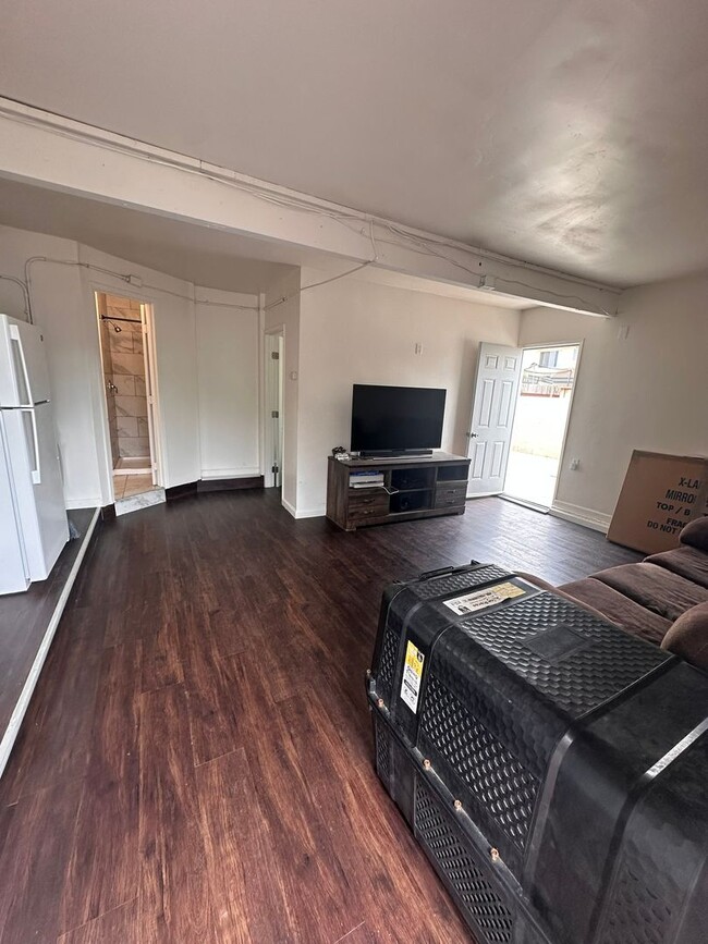 Photo - 1153-1155 Emory Street Unit 1155.2