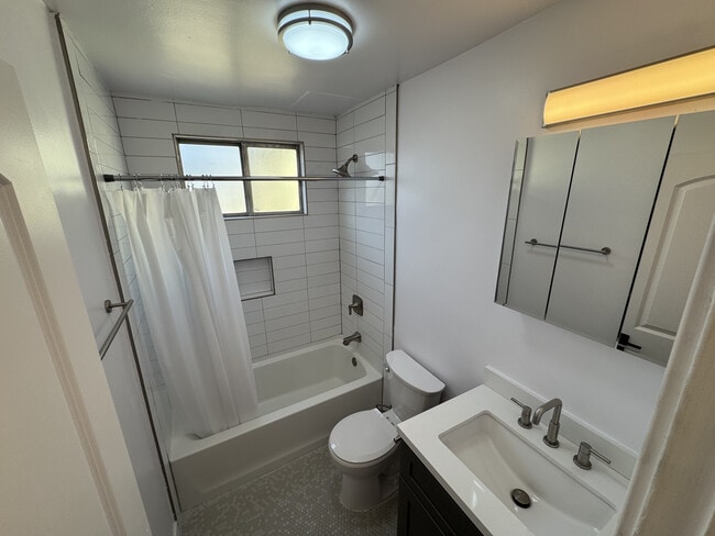 Photo - 1165 N Normandie Ave