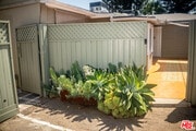 Photo - 2247 Moore St