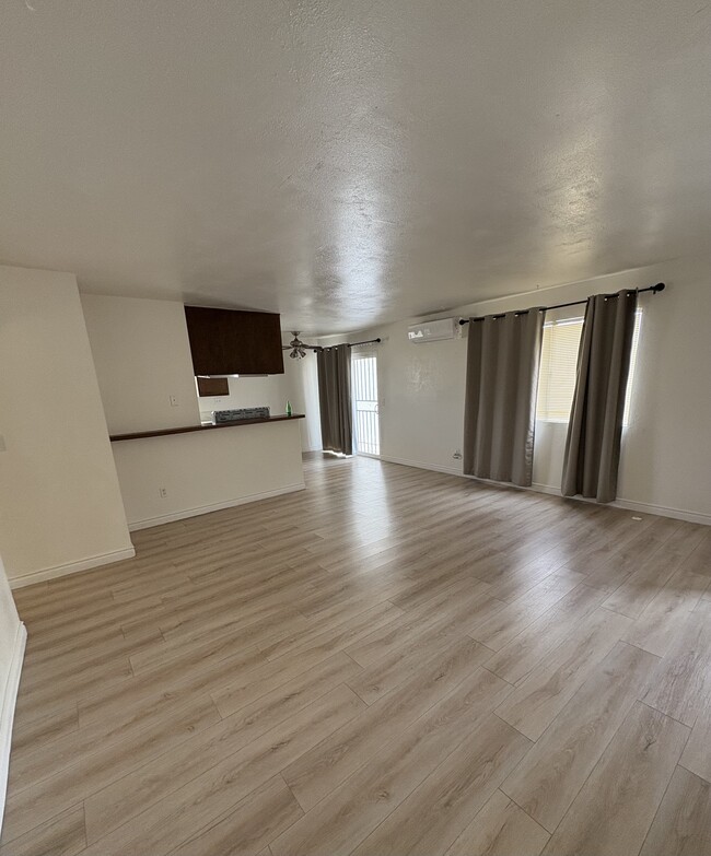 Building Photo - 18410 Desidia St Unit Apt. D