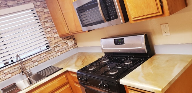 Photo - 514 Coronado Ave Unit #B