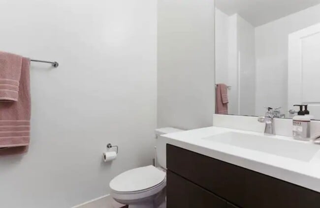 Photo - 2042 Foxtrot Lp Unit 3