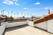 Photo - 1132 Elm Ave Townhome