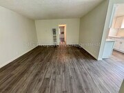 Photo - 1126 E Doran St Unit C