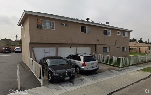Building Photo - 150 E 57th St Unit 3 Rental