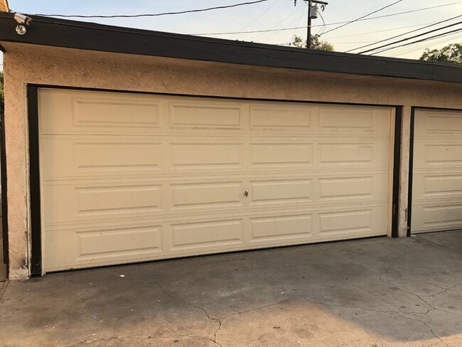 Photo - 2107 Earl Ave Unit 4