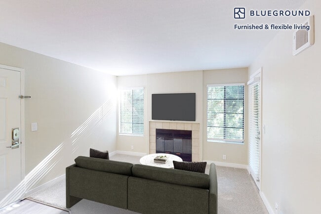 Building Photo - 7205 Charmant Dr Unit FL3-ID723A