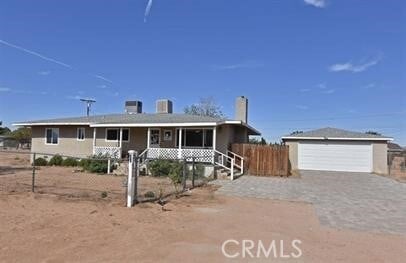 Photo - 21825 Thunderbird Rd House