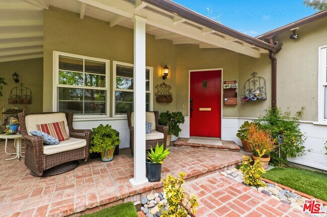 Photo - 11333 Berwick St