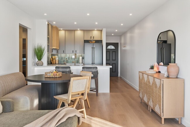 Photo - 218 E Surfside Dr Unit 218 E Surfside