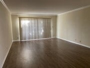 Photo - 400 N Hollywood Way Apartments